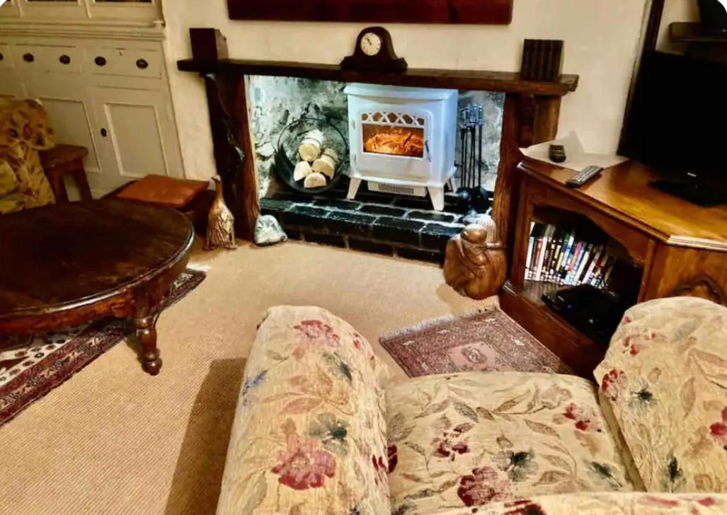 Anglesey Traditional 2 Bed Stone Cottage With Ev Amlwch Exterior photo